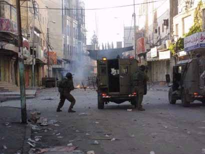 Les soldats israéliens saccagent Hébron après une manifestation de la jeunesse palestinienne