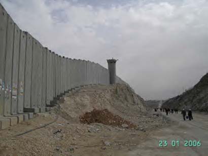 Human Rights Watch : 85% du Mur est situé à l'intérieur de la Cisjordanie et non sur les frontières de 1967