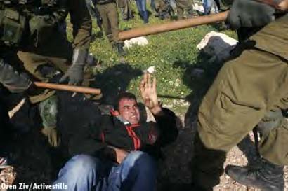 Les manifestants pris dans des tirs croisés à Bilin