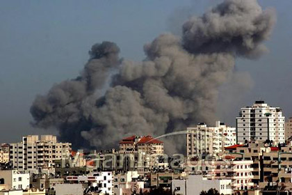 Israël ignore l’appel de l’ONU à un cessez le feu.  Le chiffre officiel est de 774 victimes