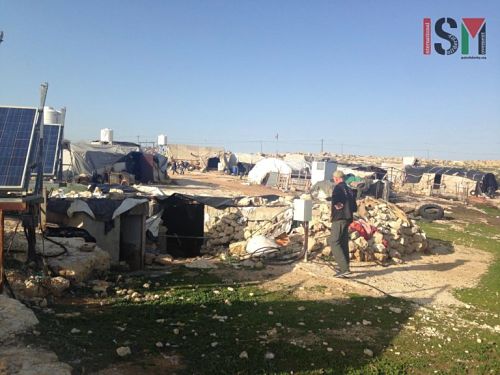 Susya attend sa démolition pendant que le gouvernement israélien louvoie