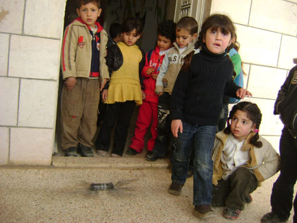 Beit Ommar sous le feu de l’armée d’occupation :  9 Palestiniens arrêtés en moins d'une semaine et un jardin d’enfants attaqué