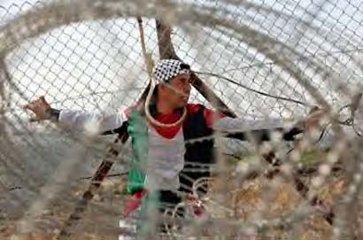 Bil'in : Les manifestants s'accrochent au Mur