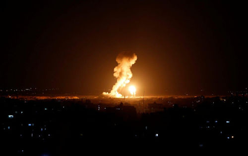 En direct de Gaza : 5 raids israéliens et bombardements intensifs sur la bande de Gaza
