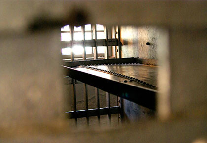 Israël et ses propres Guantanamos -
La 'ballade de la mort' : bienvenus dans la torture du 21ème siècle