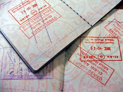 Israel refuse de prolonger les visas aux détenteurs de passeports étrangers