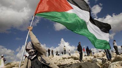 La Palestine face à un avenir de dépossession, de racisme, de ségrégation et d’apartheid.
Si le dernier vol de terres entraîne la réponse qu’il mérite, un bien pourrait encore sortir d’un mal.