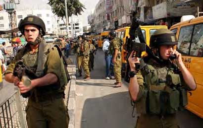 Les Forces de Sécurité de l’Autorité Palestinienne critiquent l’invasion israélienne d’une ville près d’Hébron