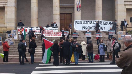 Match de basket à Chalon sur Saône : forte mobilisation en solidarité avec Layli devant le tribunal