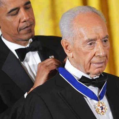 Une Médaille d'Honneur pour Peres, l'inanition pour Mahmoud Sarsak