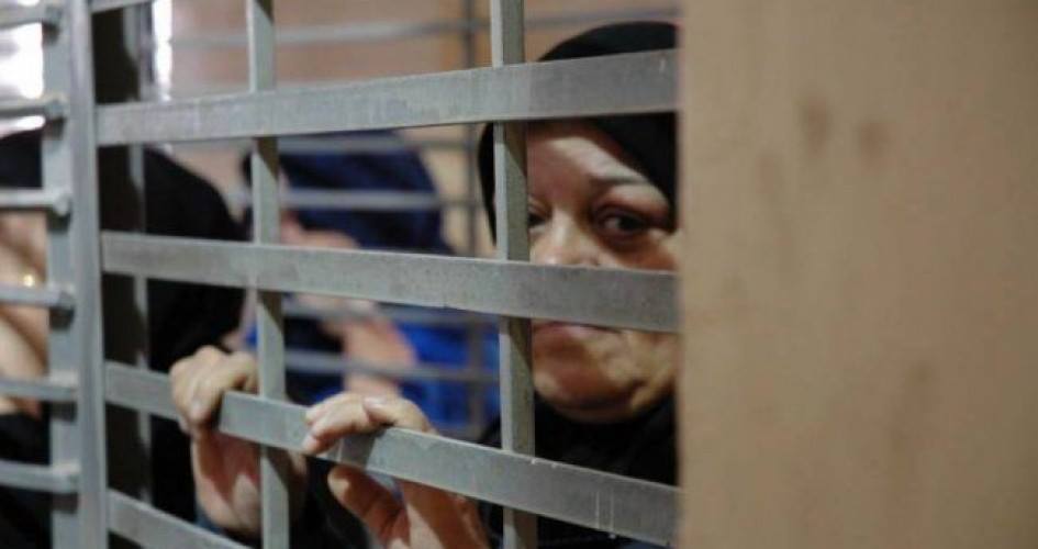 Les autorités pénitentiaires israéliennes séparent violemment les détenus palestiniens