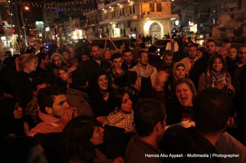 Ramallah solidaire de Tahrir : 'Depuis Manara, nous saluons les yeux de Ahmad Harara'