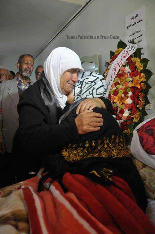 Gaza reçoit la famille de l'ex-prisonnière Hana Shalabi