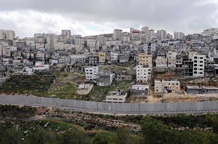 Au moins 170 Palestiniens blessés dans des affrontements à Jérusalem-Est