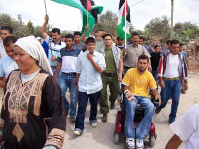 Un membre du Comité Populaire visé à Bilin