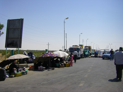 Mercredi 10 juin – Frontière de Rafah, côté Egypte… bien sûr