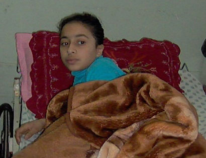 Amira AL KAREM, 15 ans, déposera plainte le 31 août prochain devant la Cour Pénale Internationale à LA HAYE (Pays-Bas).