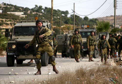 Les soldats israéliens trouvent 'intolérable' de ne pas pouvoir tuer plus librement les Palestiniens à cause des caméras (vidéos)
