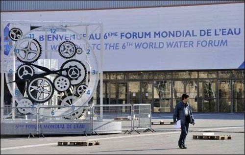 Forum mondial de l'eau : Malheur à qui critique