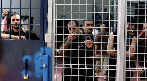 Coronavirus : des détenus palestiniens craignent pour leur vie dans des prisons israéliennes sales et surpeuplées