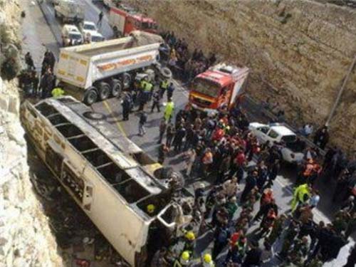 10 écoliers palestiniens tués, 20 blessés dans un accident près de Qalandia