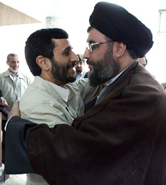 Sayed Nasrallah s'est rendu à Damas pour rencontrer Ahmadinejad