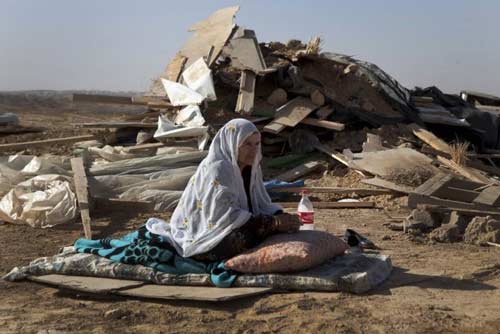 Les autorités israéliennes rasent le village Al-Araqib, dans le Nakab, pour la 36ème fois