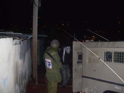 Arrestation arbitraire de deux garçons à Tel Rumeida