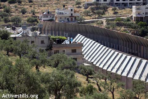 Une Nakba qui continue : construction du Mur à Beit Jala, 10.05.2011