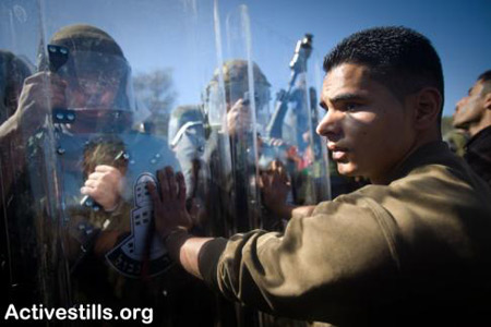 Bil’in fête le sixième anniversaire des manifestations contre le mur (vidéo)