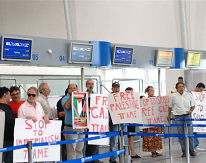 Sit-in de protestation grec contre Israël à l’aéroport d’Athènes