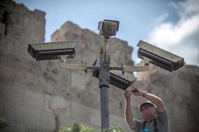 Israël va installer 500 caméras de surveillance* dans le quartier est de Jérusalem occupée 