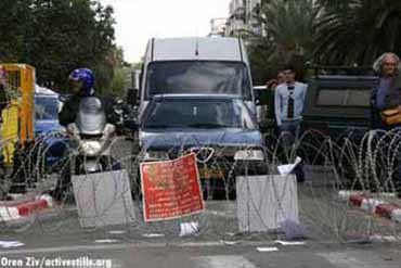 Les Anarchistes contre le Mur bloquent le centre de Tel Aviv