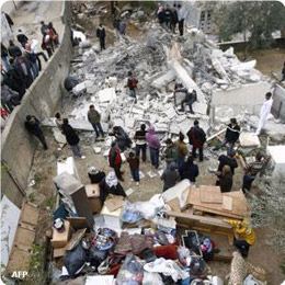Israël force un citoyen palestinien à démolir sa propre maison à Jérusalem Est