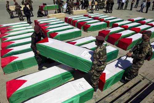 Les dépouilles de 91 Palestiniens de retour à Ramallah et à Gaza