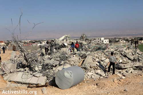 Les forces israéliennes démolissent deux maisons à Jéricho