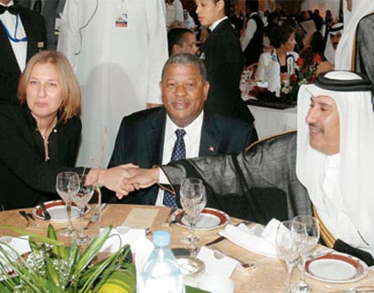 Au Forum de la démocratie de Doha (Qatar), les Arabes se couchent devant Livni