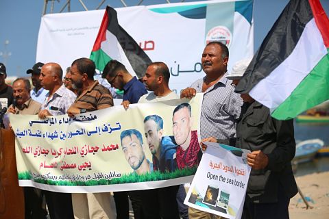Le syndicat des pêcheurs organise un rassemblement dans le port de Gaza pour exiger la fin des violations israéliennes