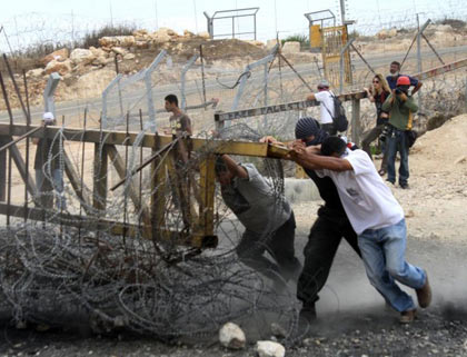 Les protestations hebdomadaires continuent dans toute la Palestine occupée