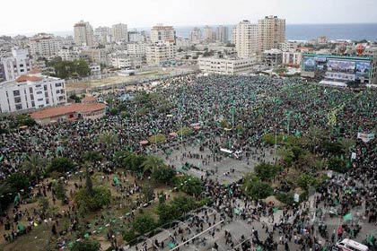 À l'occasion du 22ème anniversaire de la création du Hamas, 
Haniyeh détermine six points caractéristiques d'une stratégie globale pour sauver la Palestine