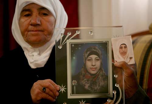 Hana Shalabi continue sa grève de la faim, nouveau report d'une décision de cour