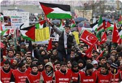 Les turcs encerclent le consulat sioniste à Istanbul pour protester contre l'invasion d'al-Aqsa