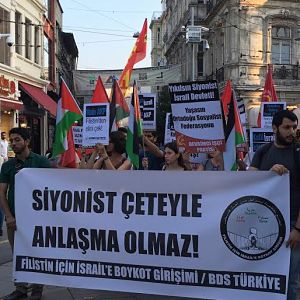 Manifestation à Istanbul exigeant le rejet de l’accord de « normalisation »