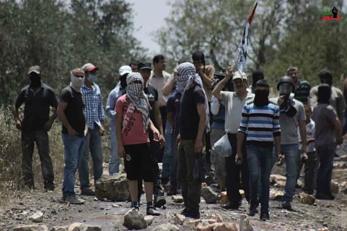 Kafr Qaddum : les forces d'occupation tirent à balles réelles sur les manifestants palestiniens le premier vendredi du Ramadan