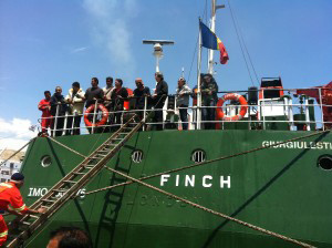 Le bateau de la mission malaisienne 'Spirit of Rachel Corrie' attaqué dans les eaux internationales par la marine israélienne (et égyptienne) ce matin