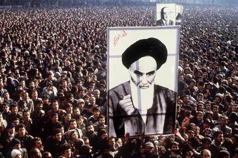 La comparaison des révolutions arabes aux révolutions française et bolchévique et l’occultation de la révolution iranienne