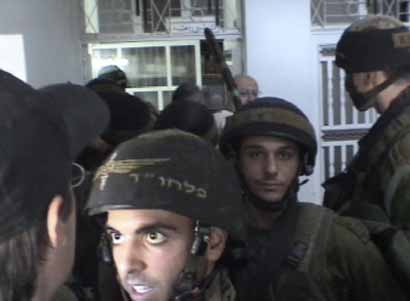 Violence des colons et harcèlement de l'armée israélienne à Hebron