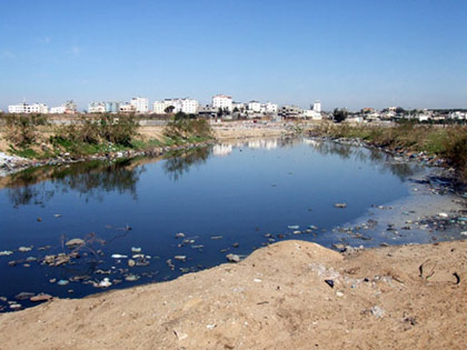 Bande de Gaza : laisser reposer et se rétablir les réserves d'eau souterraine est la principale priorité environnementale, selon le PNUE
